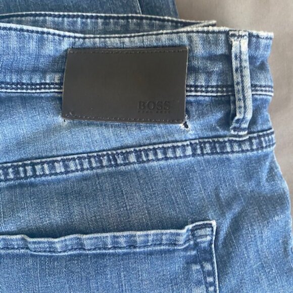 BOSS - HUGO BOSS - - Picture 2 of 6